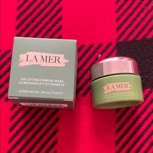 La Mer Green Jar with Metallic Lid
